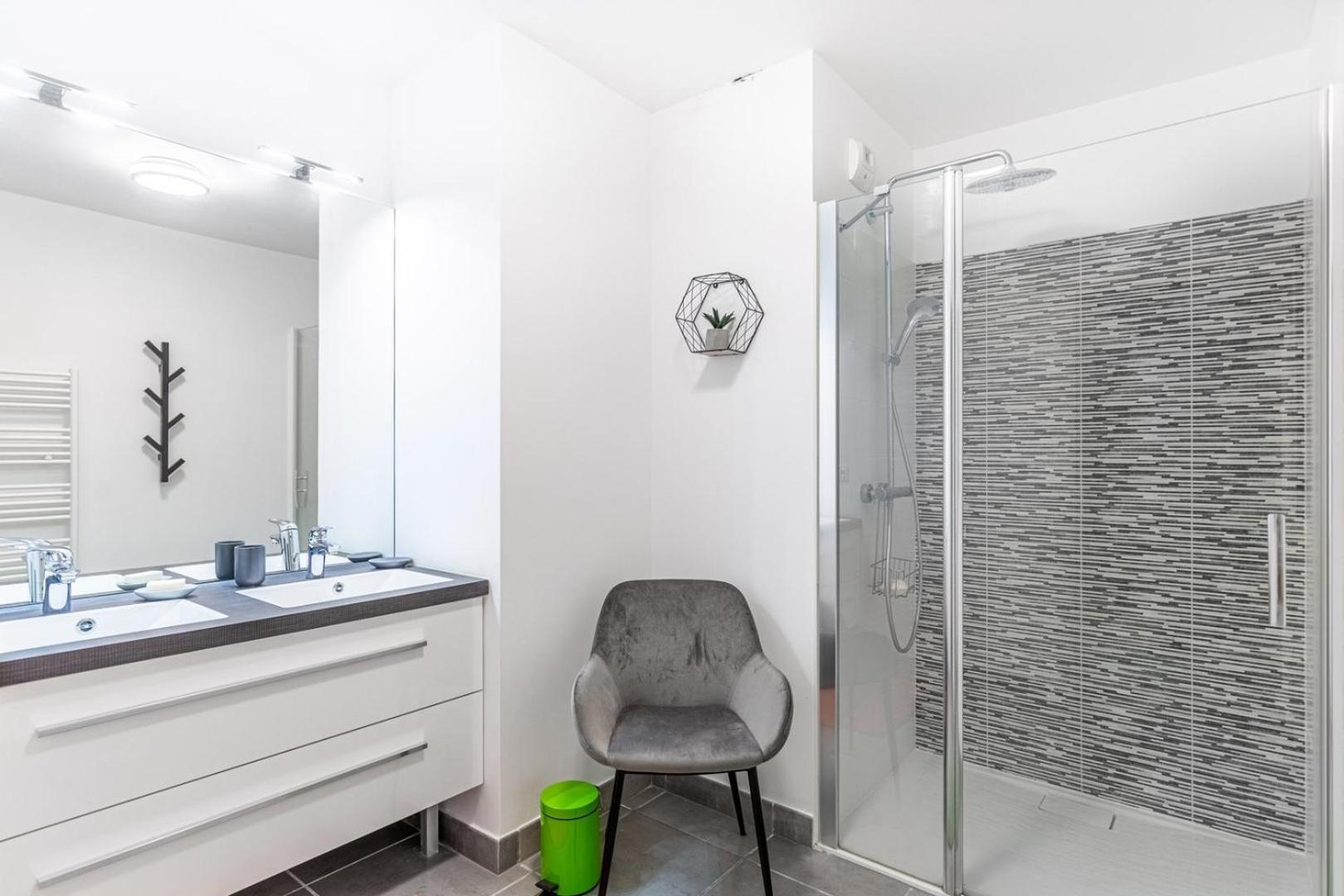 Guestready - Peaceful Escape In La Bastide Apartment Bordeaux Ngoại thất bức ảnh