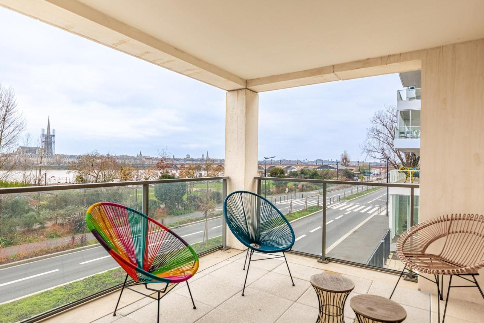 Guestready - Peaceful Escape In La Bastide Apartment Bordeaux Ngoại thất bức ảnh
