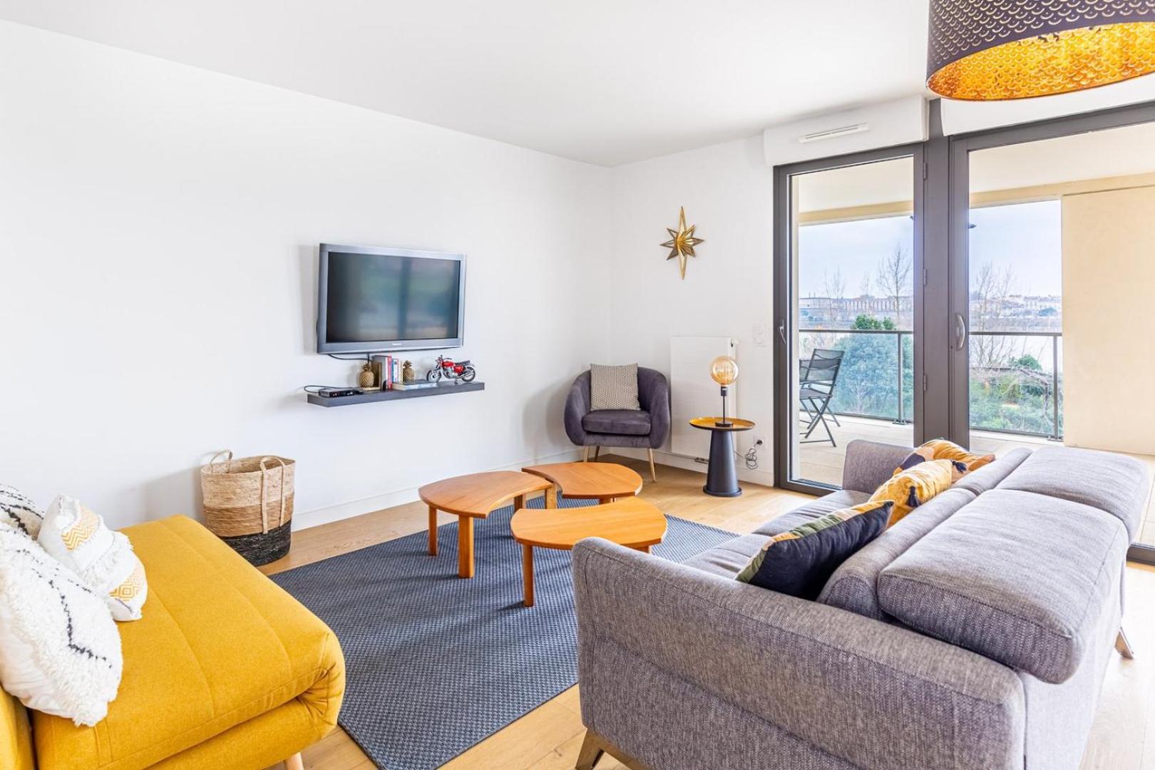 Guestready - Peaceful Escape In La Bastide Apartment Bordeaux Ngoại thất bức ảnh